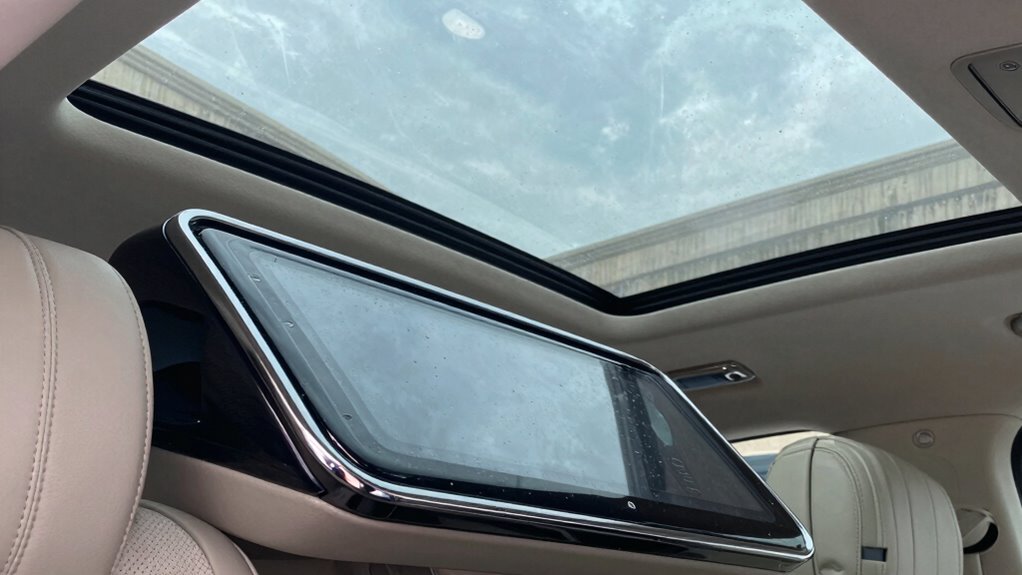 touchscreen glass interior cleaning
